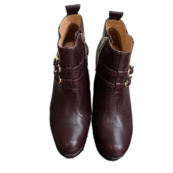 Dione plum Leather high heels platform booties 4.5” Heel 1.5” Platform size 7.5. - Picture 3 of 7